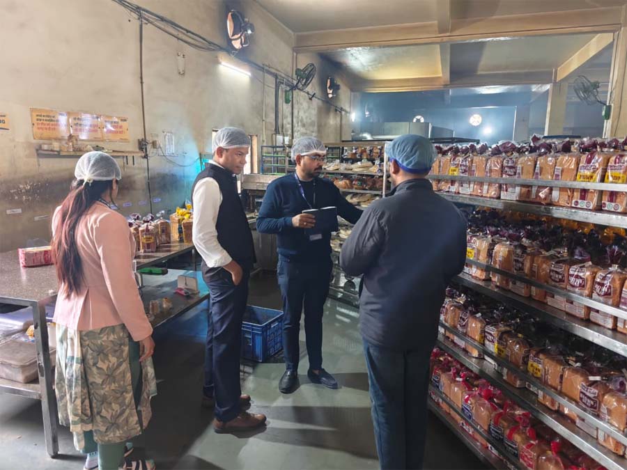 रायपुर : खाद्य सामग्रियों की गुणवत्ता सुनिश्चित करने लगातार औचक जांच जारी : 14 लाख 63 हजार रुपए मूल्य का पनीर जब्त