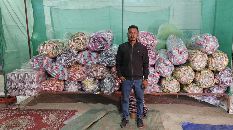 रायपुर : पीएम रोजगार सृजन कार्यक्रम से जनजाति वर्ग के युवा उपेश कुमार सिदार बने लखपति