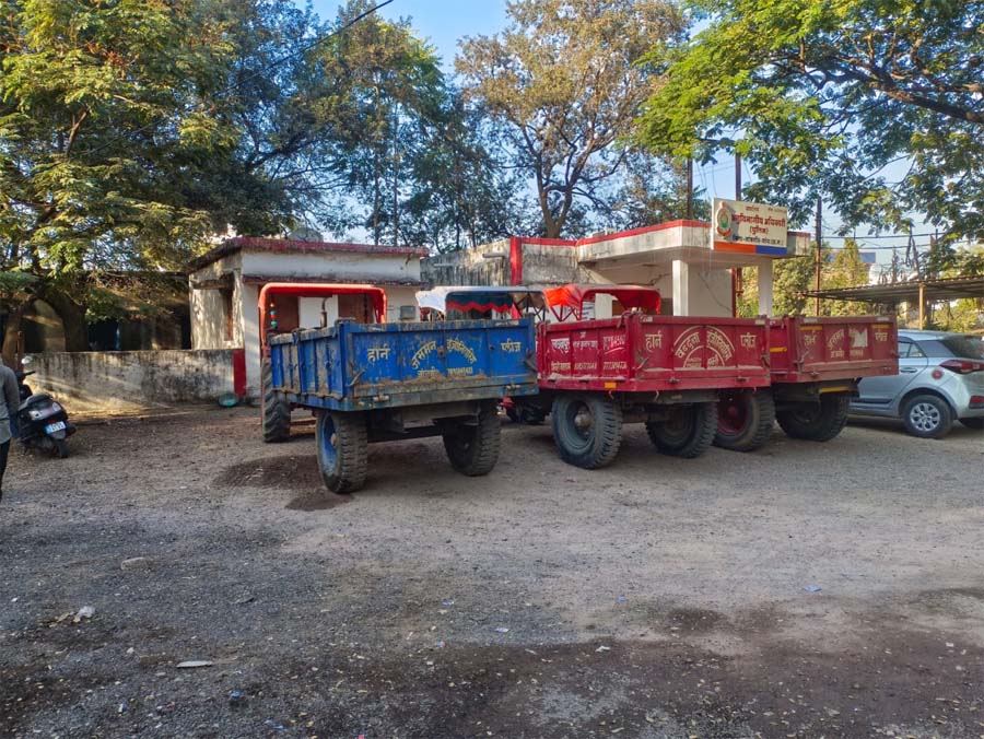 रायपुर : अवैध रेत उत्खनन एवं परिवहन में संलिप्त कुल 14 वाहन जब्त