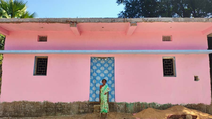 रायपुर : बुज़ुर्गों के जीवन में नई रोशनी – प्रधानमंत्री आवास योजना से मिला पक्का घर