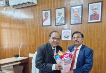 रायपुर : कुशाभाऊ ठाकरे पत्रकारिता एवं जनसंचार विश्वविद्यालय में प्रो. मनोज दयाल ने संभाला कुलपति का पदभार