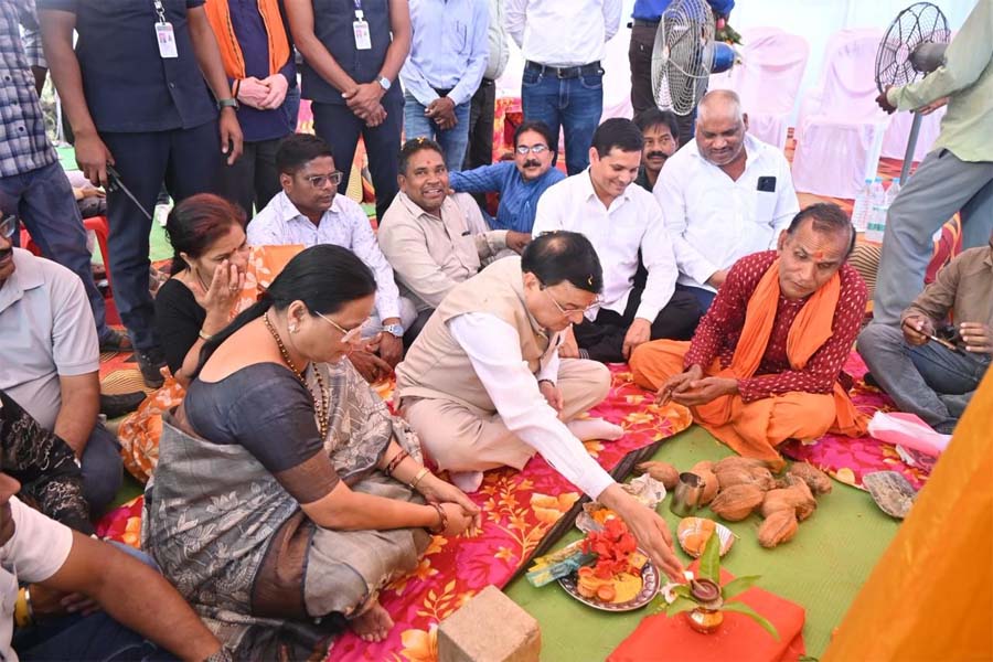 रायपुर : शासकीय स्कूलों के बुनियादी सुविधाओं के विकास के लिए संकल्पित होकर कार्य कर रही विष्णु देव सरकार – उद्योग मंत्री लखन लाल देवांगन