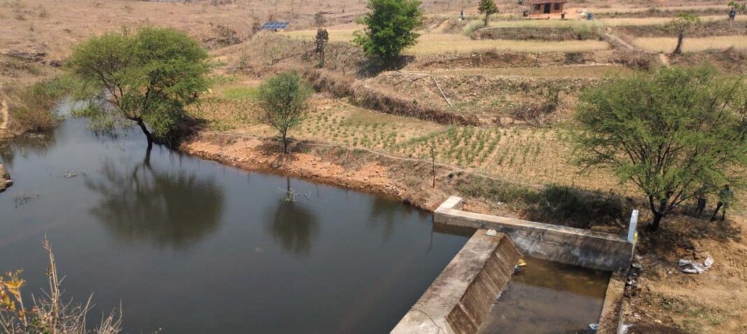 रायपुर : चेक डैम बना ग्रामीणों की आत्मनिर्भरता का आधार