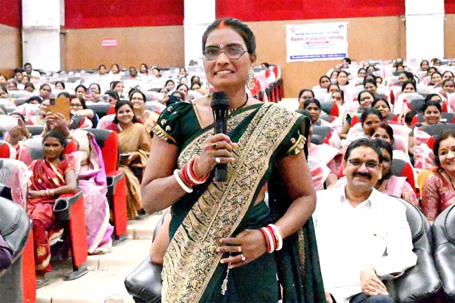 रायपुर : महतारी वंदन योजना से सशक्त हुई महिलाएं, सरस्वती केंवट ने बढ़ाया अपना होटल व्यवसाय