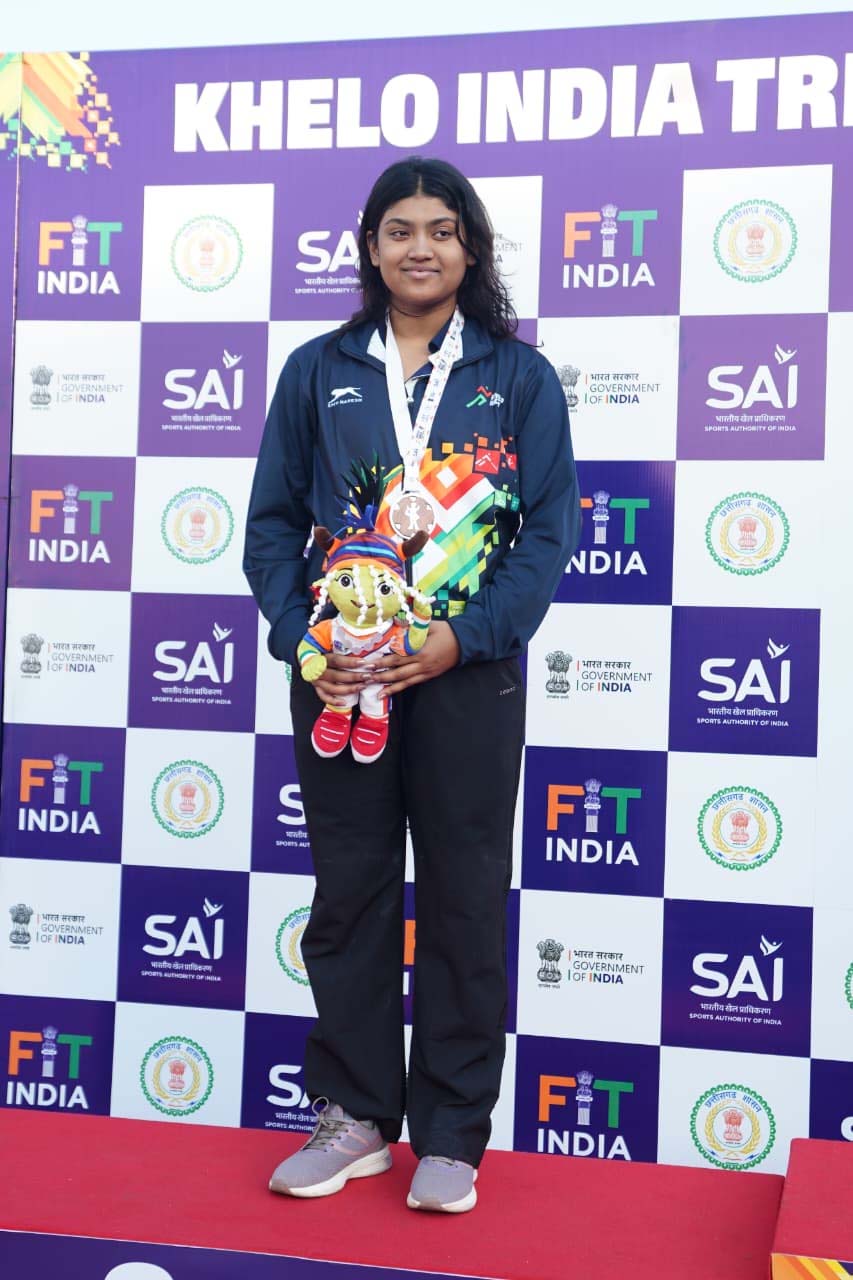 रायपुर : खेलो इंडिया ट्राइबल गेम्स 2026 : तैराकी में कर्नाटक का दबदबा, महिला वर्ग में ओडिशा बनी चौंपियन