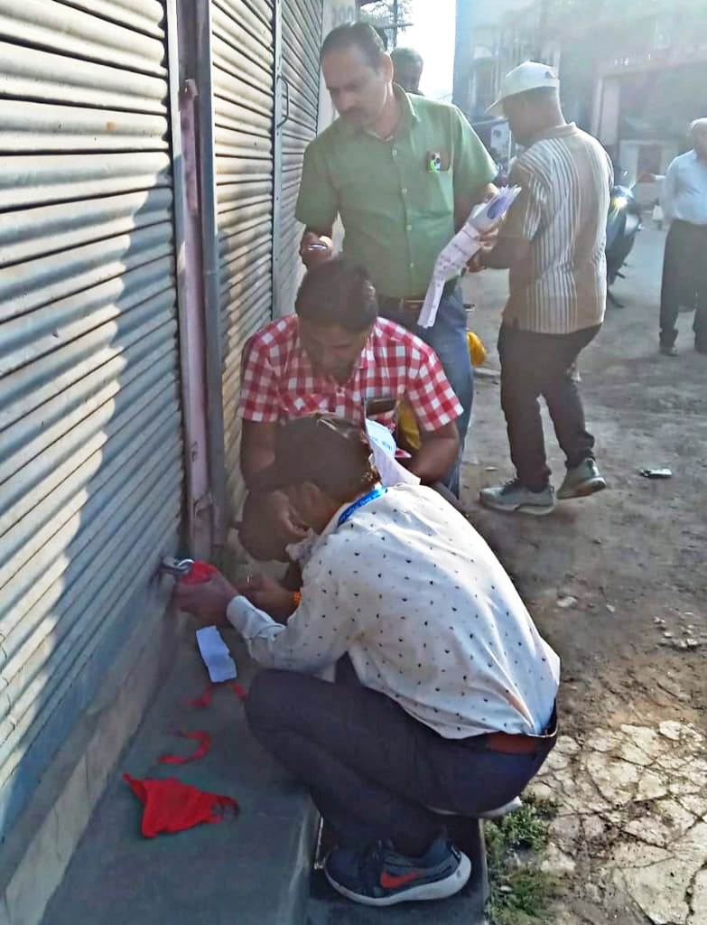 KORBA : बकाया राशि जमा न करने का नतीजा, निगम के 03 बडे़ बकायादारों की प्राॅपटी को किया गया सील, निगम के कोरबा जोन में हुई कार्यवाही