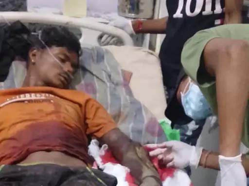 कोरबा: तेज रफ्तार ट्रक ने बाइक सवार परिवार को चपेट में लिया, हादसे में दंपती और बच्चे गंभीर घायल, अस्पताल में इलाज जारी