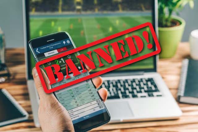 नई दिल्ली: सरकार ने अवैध ऑनलाइन जुआ-सट्टेबाजी के खिलाफ बड़ी कार्रवाई की, 300 अवैध बेटिंग वेबसाइट्स-एप ब्लॉक किए, इनमें स्पोर्ट्स बेटिंग प्लेटफॉर्म भी शामिल; अब तक 8400 प्लेटफॉर्म बंद