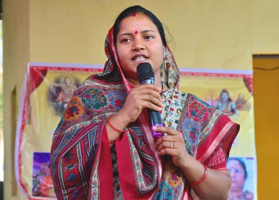 रायपुर : वनांचल में विकास की नई रोशनी : मंत्री लक्ष्मी राजवाड़े के प्रयासों से आजादी के बाद पहली बार दर्जनों टोलों के विद्युतीकरण को मिली मंजूरी