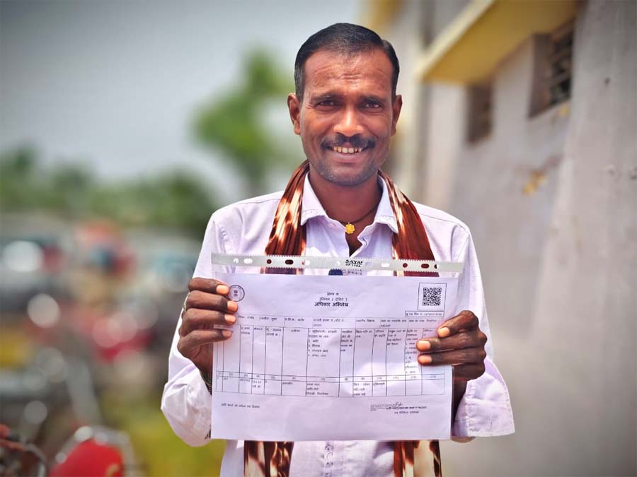 रायपुर : स्वामित्व योजना से ग्रामीणों को मिला मालिकाना हक : बालोद में अधिकार अभिलेख वितरण तेज