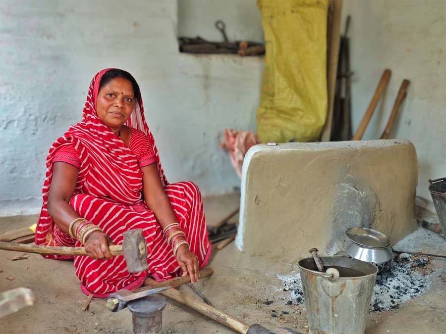 रायपुर : पारंपरिक लोहारी से आत्मनिर्भरता का सफर