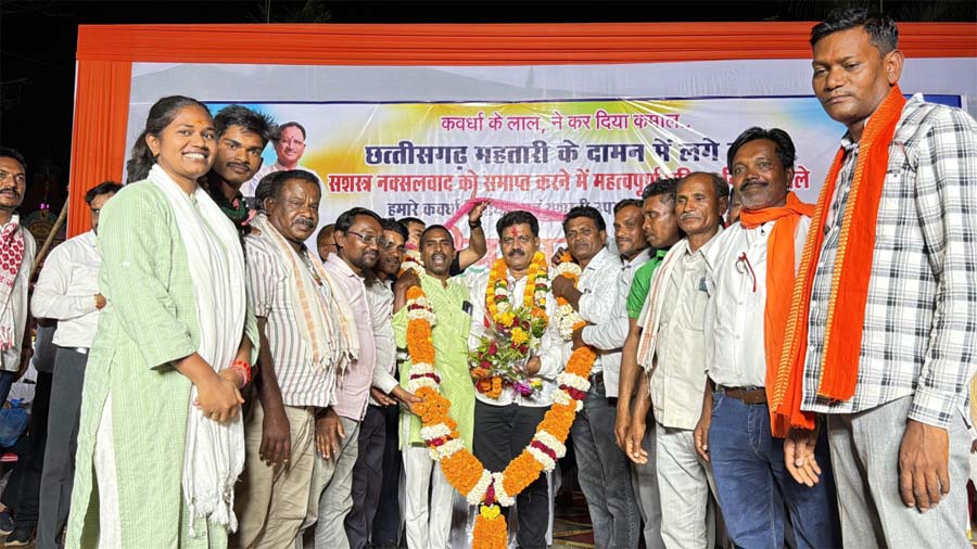 रायपुर : छत्तीसगढ़ सशस्त्र नक्सलवाद से मुक्ति पर उप मुख्यमंत्री विजय शर्मा का हुआ भव्य ऐतिहासिक अभिनंदन