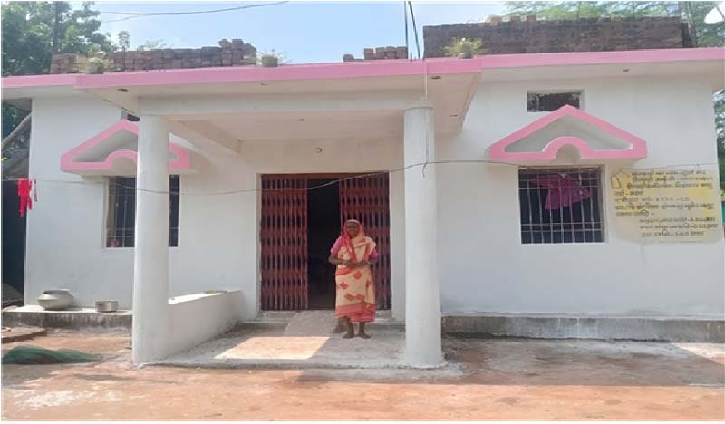रायपुर : प्रधानमंत्री आवास योजना से जशपुर में बदली हजारों परिवारों की जिंदगी