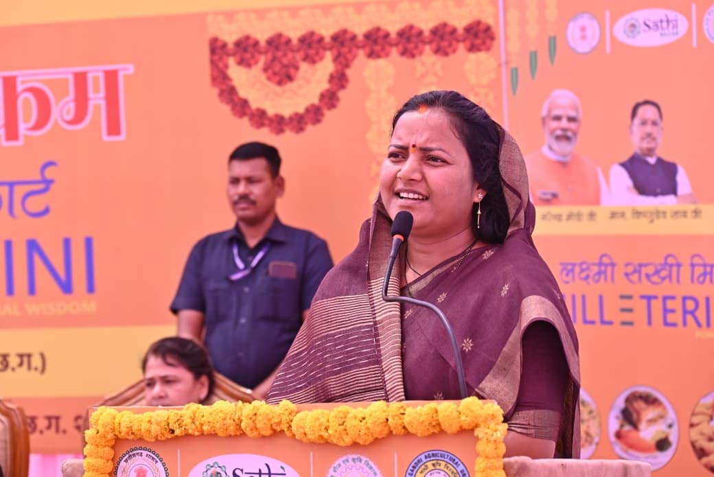 रायपुर : जब महिलाएं सशक्त होती हैं, तब राज्य होता है मजबूत – मंत्री लक्ष्मी राजवाड़े