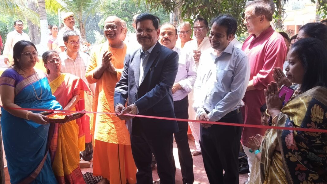 बिलासपुर : एसईसीएल सीएमडी हरीश दुहन द्वारा रामकृष्ण मिशन, बिलासपुर में CSR के तहत “मां सारदा चैरिटेबल डिस्पेंसरी” का उद्घाटन