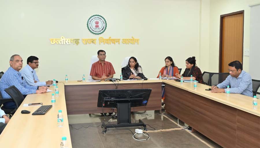 रायपुर : आगामी मई-जून माह में संभावित स्थानीय निकायो के आम/उप चुनाव के दृष्टिगत मतदाता सूची पुनरीक्षण की तैयारियां तेज