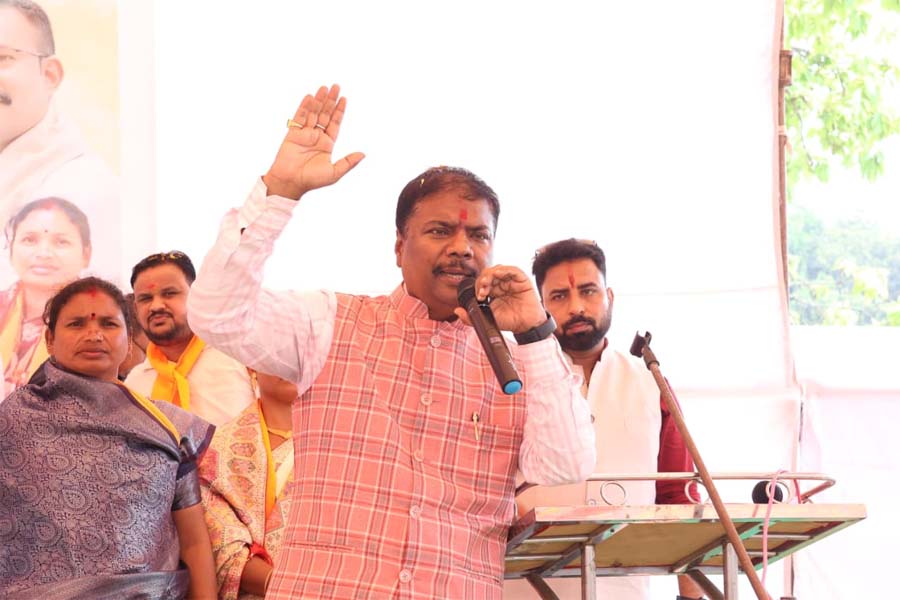 रायपुर : कौशल विकास सामुदायिक केन्द्र युवाओं को प्रशिक्षण एवं रोजगार परक कौशल प्रदान करने में महत्वपूर्ण भूमिका निभाएगा – वन मंत्री केदार कश्यप