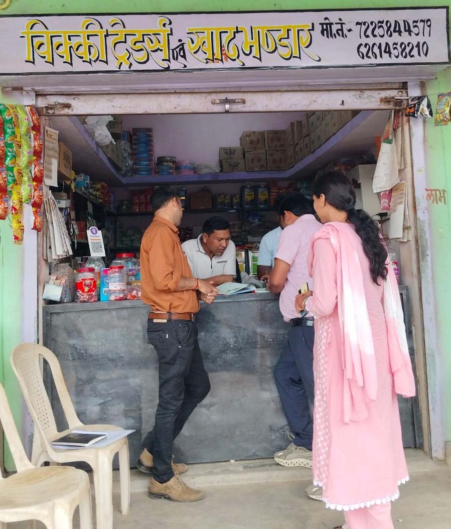 रायपुर : खरीफ सीजन से पहले उर्वरक विक्रेताओं पर प्रशासन सख्त