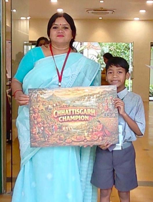 रायपुर : मुंबई में आयोजित वर्ड पावर चैंपियनशिप 2026 में छठवां स्थान हासिल किया छात्र रोशन निषाद ने