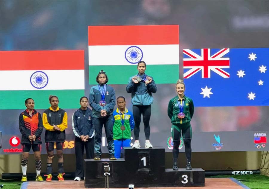 रायपुर : अंतरराष्ट्रीय वेटलिफ्टिंग टूर्नामेंट में ज्ञानेश्वरी यादव को गोल्ड मेडल