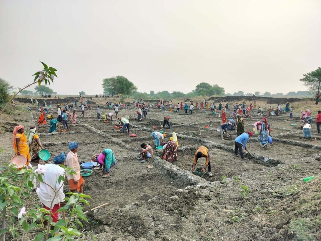 रायपुर : सर्वाधिक परिवारो को रोजगार, सर्वाधिक मानव दिवस का रोजगार सहित सर्वाधिक दिव्यांगजनों को रोजगार देने के मामले में कबीरधाम प्रदेश में प्रथम स्थान पर