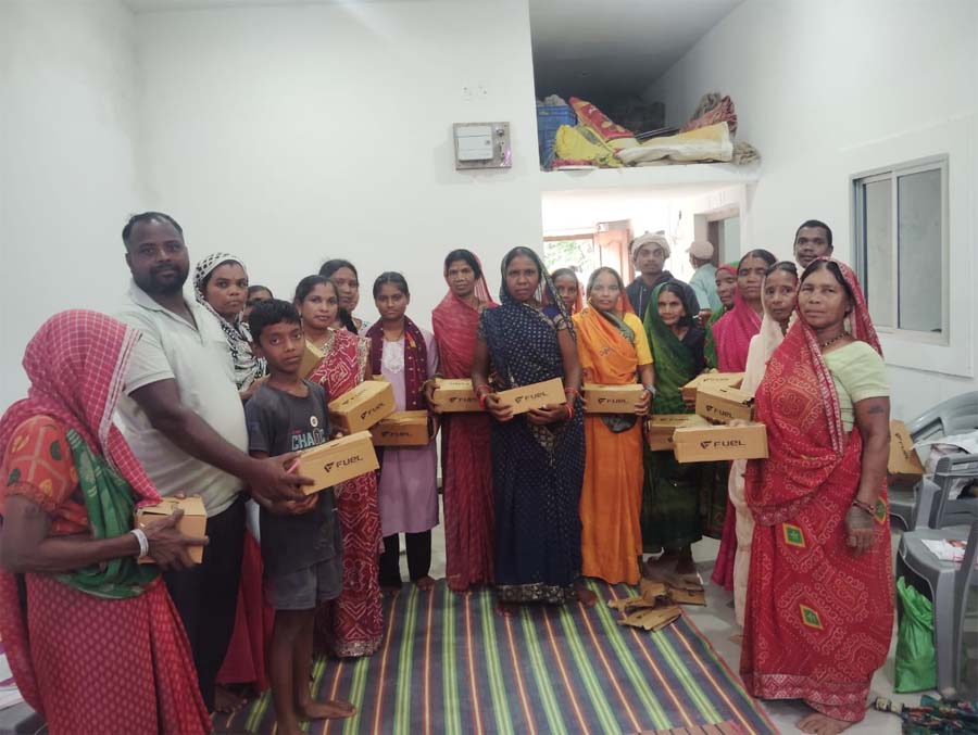 रायपुर : तेन्दूपत्ता से बदली जिंदगी, बढ़ी आय और सम्मान