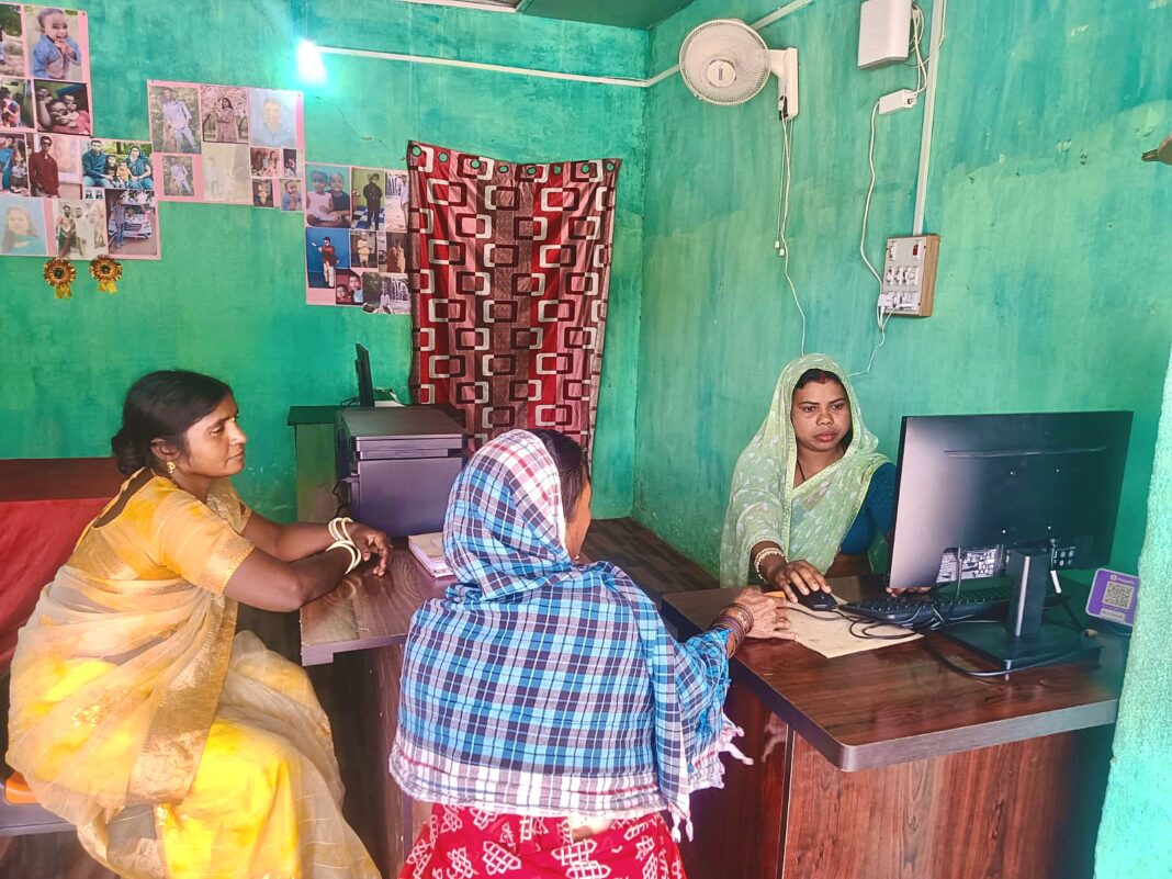 KORBA : बदली जिंदगी, बढ़ा आत्मविश्वासः रजनी उइके बनीं ‘लखपति दीदी