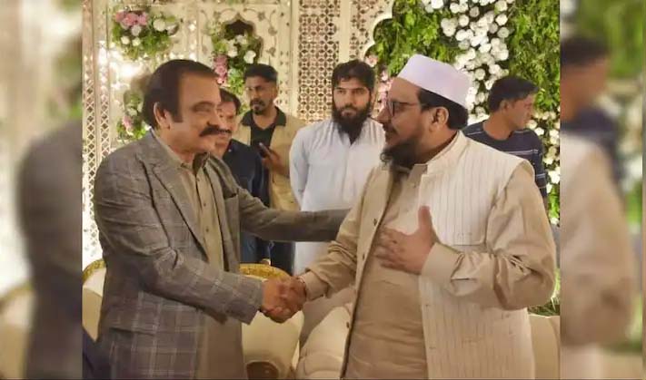 पाकिस्तान: PM शहबाज के करीबी सनाउल्लाह आतंकी हाफिज सईद के बेटे से हाथ मिलाते दिखे, तस्वीर सोशल मीडिया पर वायरल