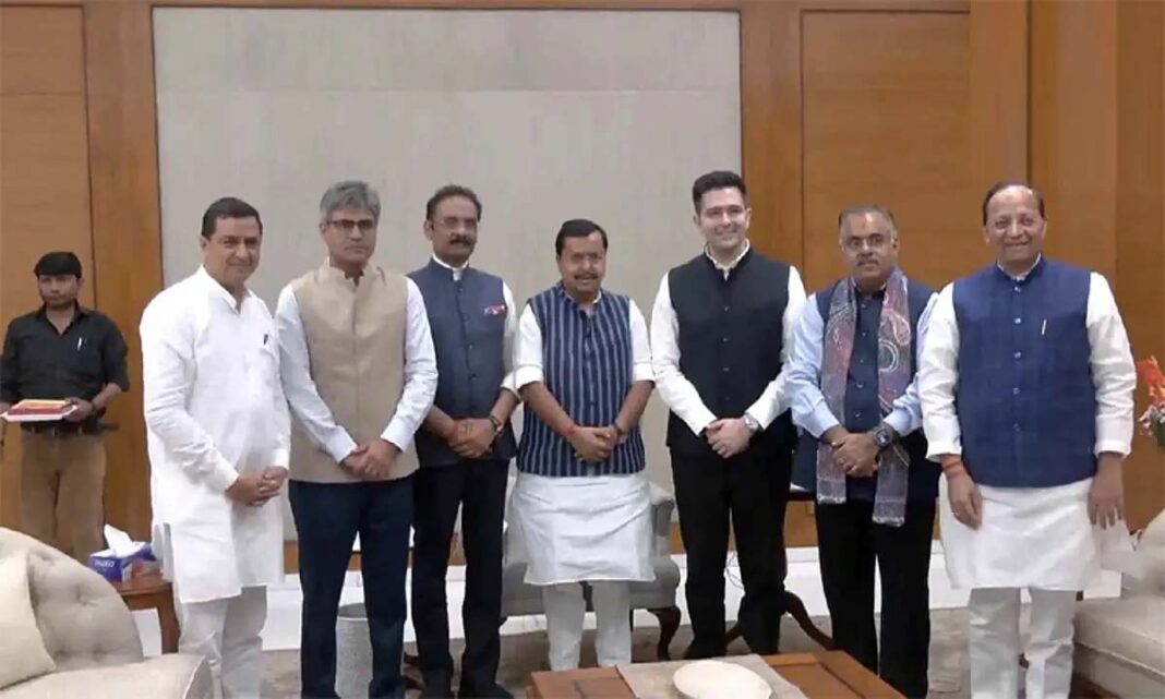 BIG BREAKING: राघव चड्ढा समेत 3 सांसदों ने भाजपा ज्वाइन की, AAP पार्टी से दिया इस्तीफा