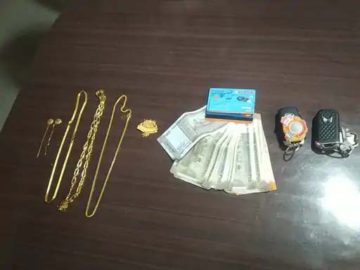 कोरबा: ज्वेलरी दुकान में चोरी, पुलिस ने 18 घंटे में खुलासा किया, अंतर्राज्यीय गिरोह के 5 सदस्य गिरफ्तार, आरोपियों में सास, बहू और दामाद शामिल; लाखों का सोना और कार जब्त