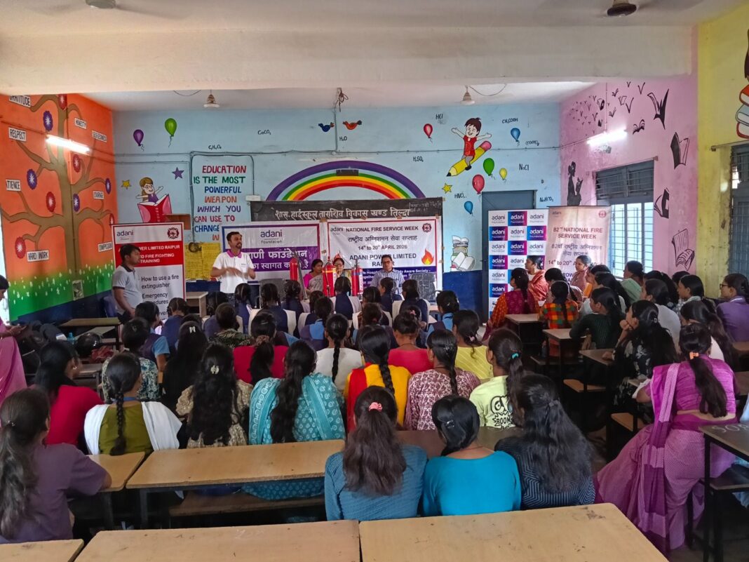 रायपुर : तारासिव एवं रायखेड़ा में अग्निसुरक्षा जागरूकता कार्यक्रमों का आयोजन