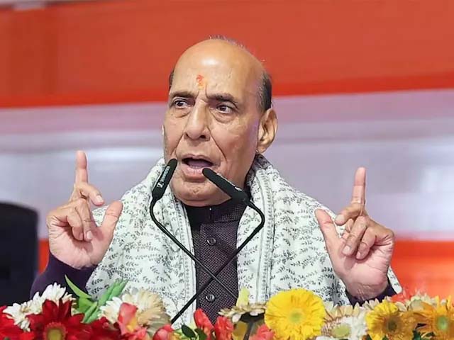 BIG NEWS: राजनाथ सिंह बोले- पाकिस्तान कितने टुकड़ों में बंटेगा, भगवान ही जाने, बंगाल में नजर डाली तो बुरा नतीजा होगा; PAK रक्षा मंत्री ने धमकी दी थी- भविष्य में कोलकाता निशाने पर