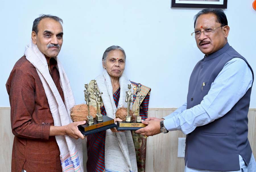रायपुर : बस्तर और जनजातीय समाज के लिए चार दशक का समर्पण मानवता की असाधारण मिसाल – मुख्यमंत्री विष्णुदेव साय