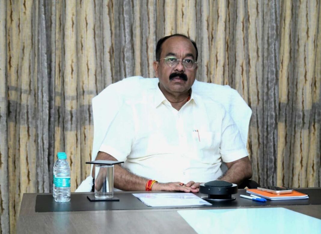 रायपुर : पुलिस को मिली अत्याधुनिक मोबाइल फॉरेंसिक वैन