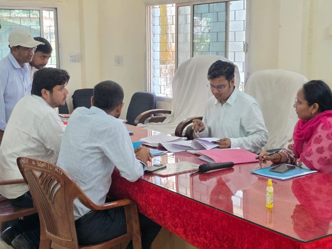 KORBA : सामान्य प्रेक्षक ने किया उप निर्वाचन वाले क्षेत्रों का आकस्मिक निरीक्षण