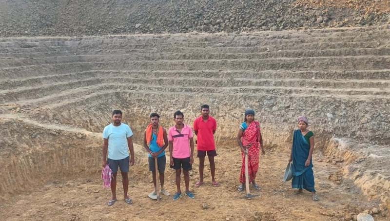 रायपुर : डबरी निर्माण से संवर रही मनेंद्रगढ़ के गांवों की तकदीर
