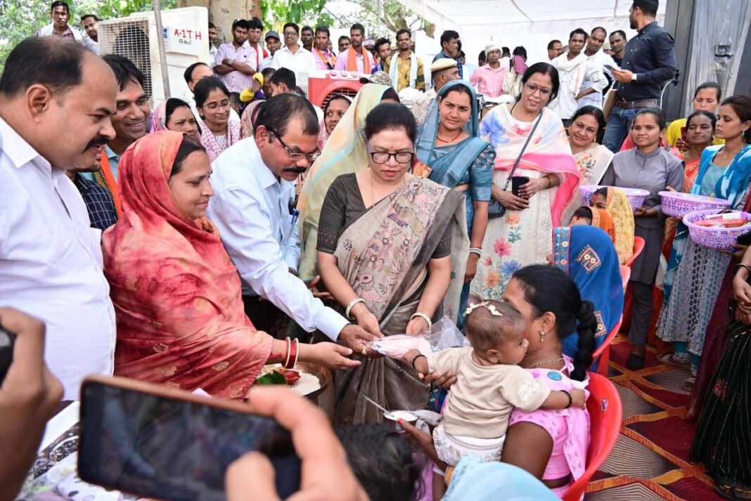रायपुर : सुशासन तिहार : मरवाही के वनांचल में गूंजी जनता की आवाज, मौके पर ही सुलझे कई मसले
