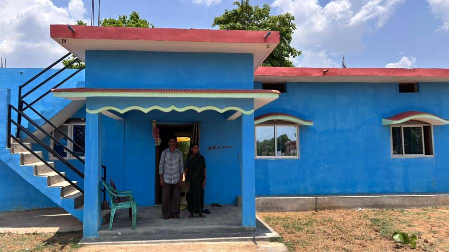 रायपुर : प्रधानमंत्री आवास योजना से मगनलाल के परिवार को मिला पक्का आशियाना