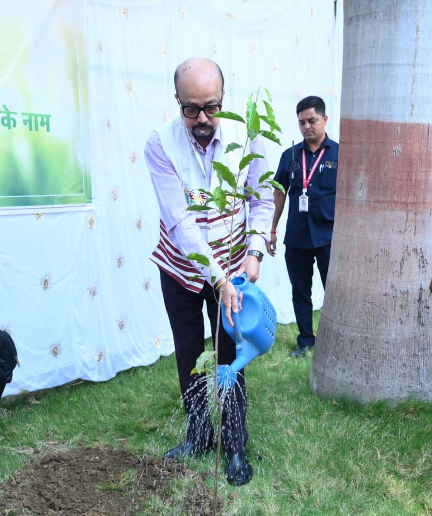 रायपुर : राज्यपाल रमेन डेका ने जल संरक्षण और जनकल्याण पर दिया जोर