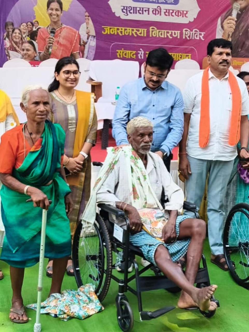 रायपुर : सुशासन तिहार में प्रशासन पहुंचा ग्रामीणों के द्वार, जनसमस्याओं के त्वरित निराकरण पर दिया गया जोर