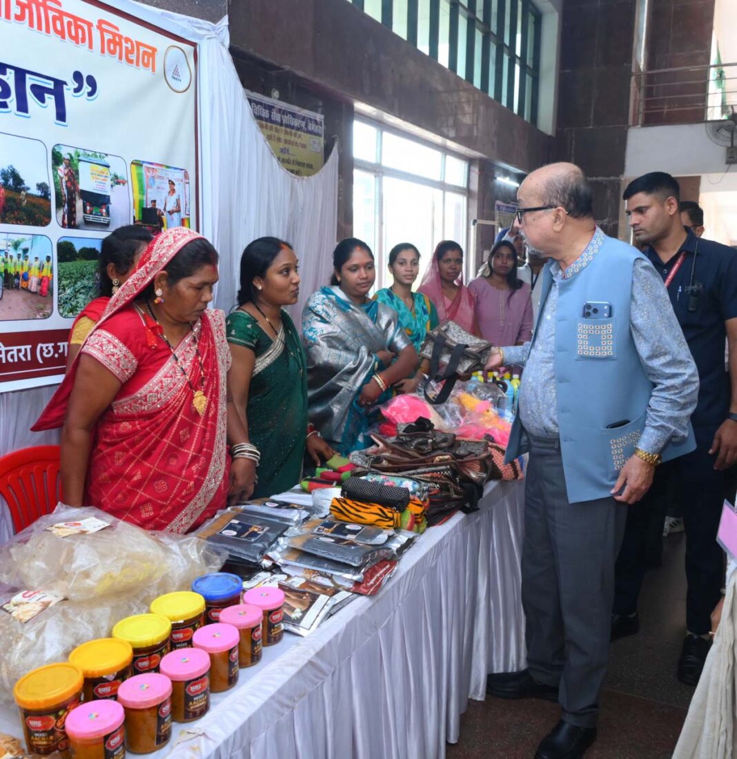 रायपुर : राज्यपाल रमेन डेका ने विहान महिला समूहों की सराहना की