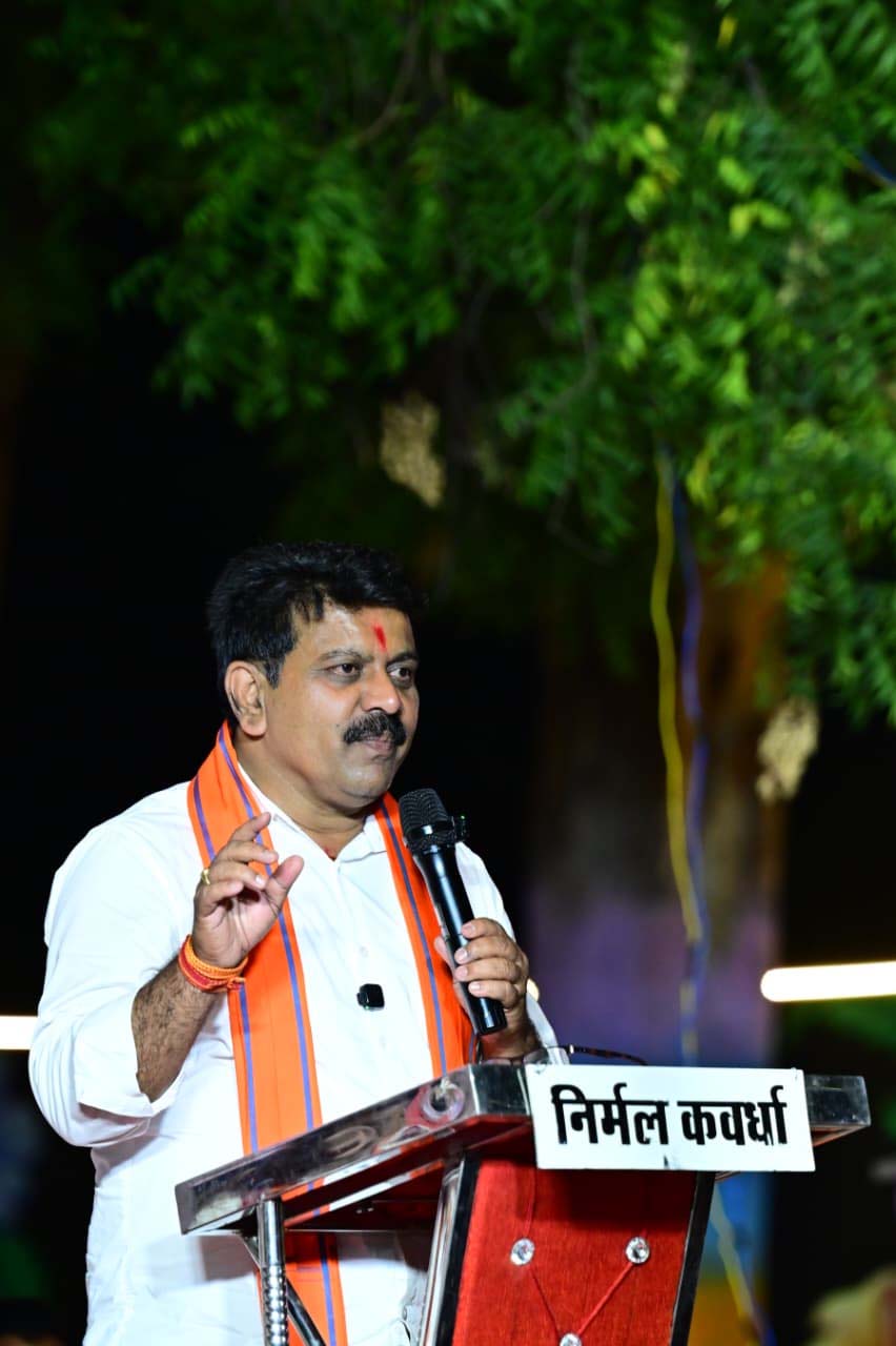 रायपुर : कवर्धा को मिली नई सौगात-उप मुख्यमंत्री विजय शर्मा ने किया “मित्र मिलन चौपाटी” का भव्य लोकार्पण