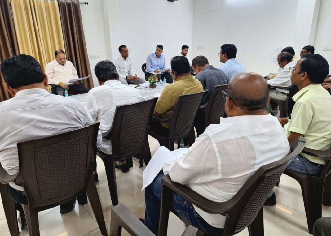रायपुर : लोक निर्माण विभाग के सचिव ने निर्माणाधीन कयाघाट ब्रिज और मरीन ड्राइव का किया निरीक्षण