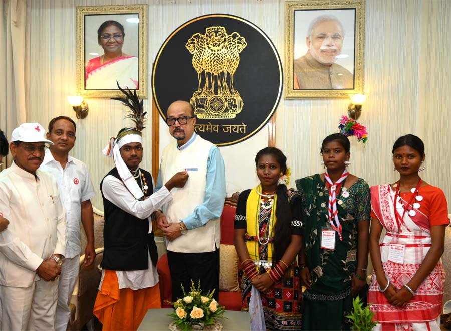 रायपुर : अंतरराष्ट्रीय रेडक्रॉस दिवस पर राज्यपाल डेका ने दिया रेडक्रॉस गतिविधियों के लिए सहयोग बढ़ाने पर जोर