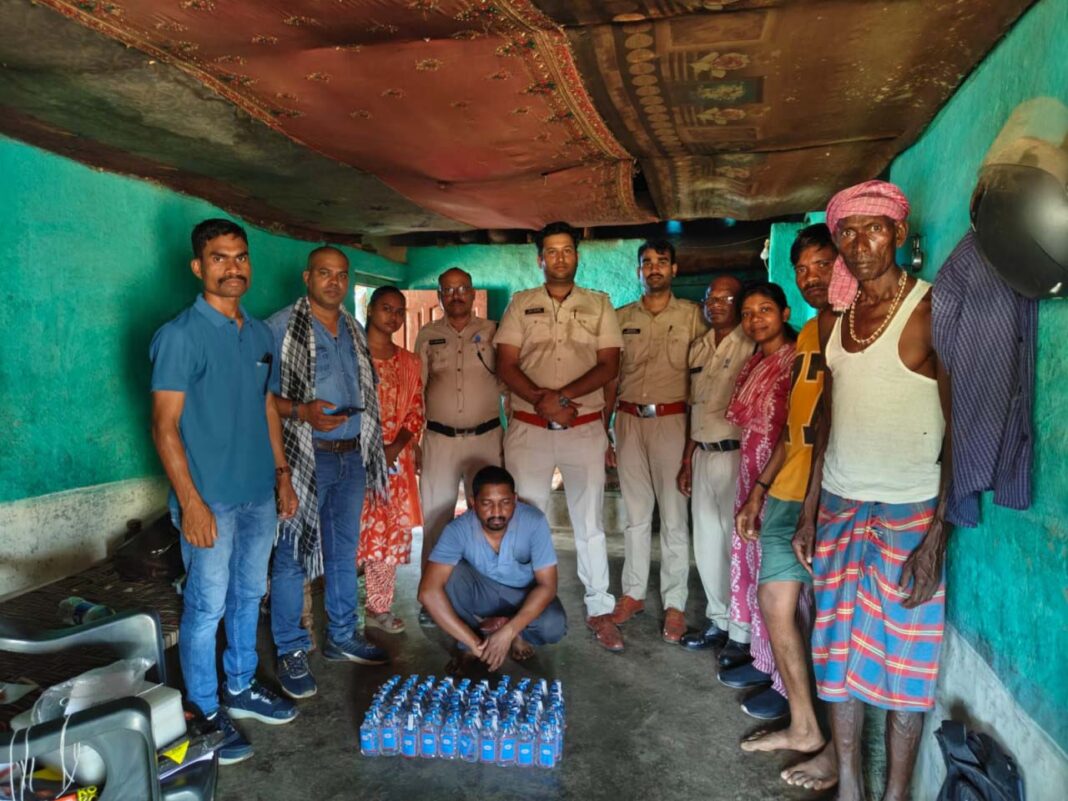 रायपुर : मध्यप्रदेश की शराब के साथ दो तस्कर गिरफ्तार