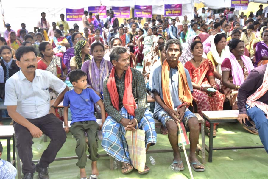 रायपुर : धुरागांव सुशासन तिहार : समाधान के साथ हितग्राहियों को मिली खुशियां