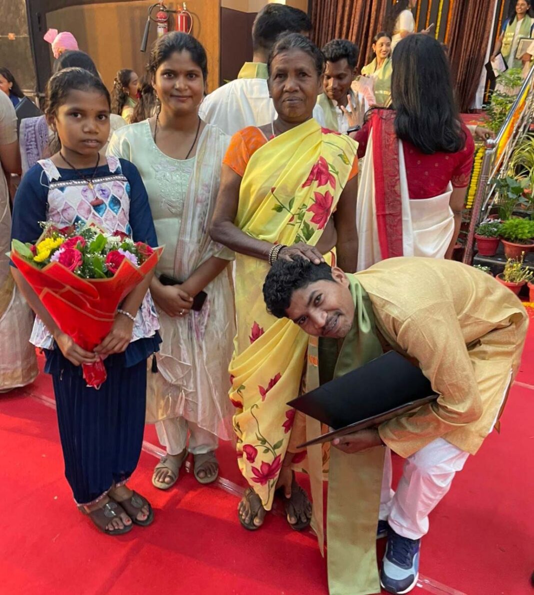 रायपुर : डॉ. विक्की कुमार नेताम बने दंतेवाड़ा जिले के प्रथम शोध उपाधि धारक