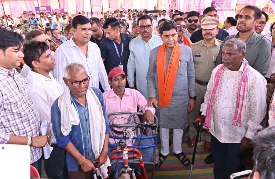 रायपुर : ​बिजली की कड़क ने छीने थे पैर, ‘सुशासन’ ने दी आत्मनिर्भरता की नई उड़ान