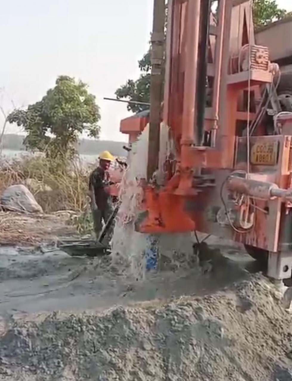 ​रायपुर : कोसमी में सफल बोर खनन से दूर हुआ जल संकट, ग्रामीणों के चेहरे खिले