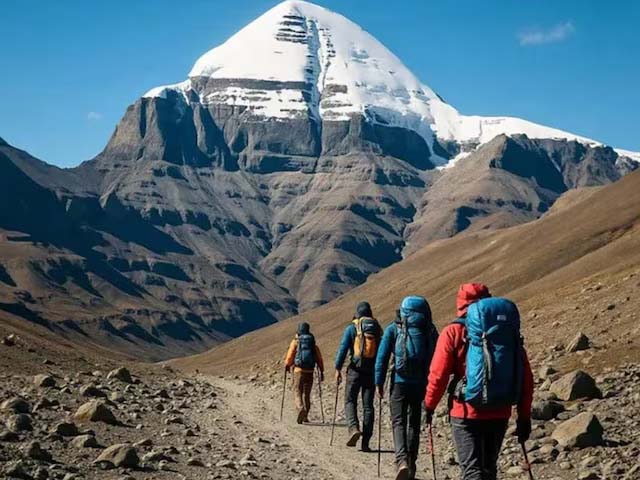 BIG NEWS: नेपाल को भारतीय तीर्थयात्रियों के लिपुलेख के रास्ते मानसरोवर यात्रा करने पर आपत्ति, बोला- ये हमारा इलाका; भारत का पलटवार- नेपाल के दावे तथ्यों पर आधारित नहीं